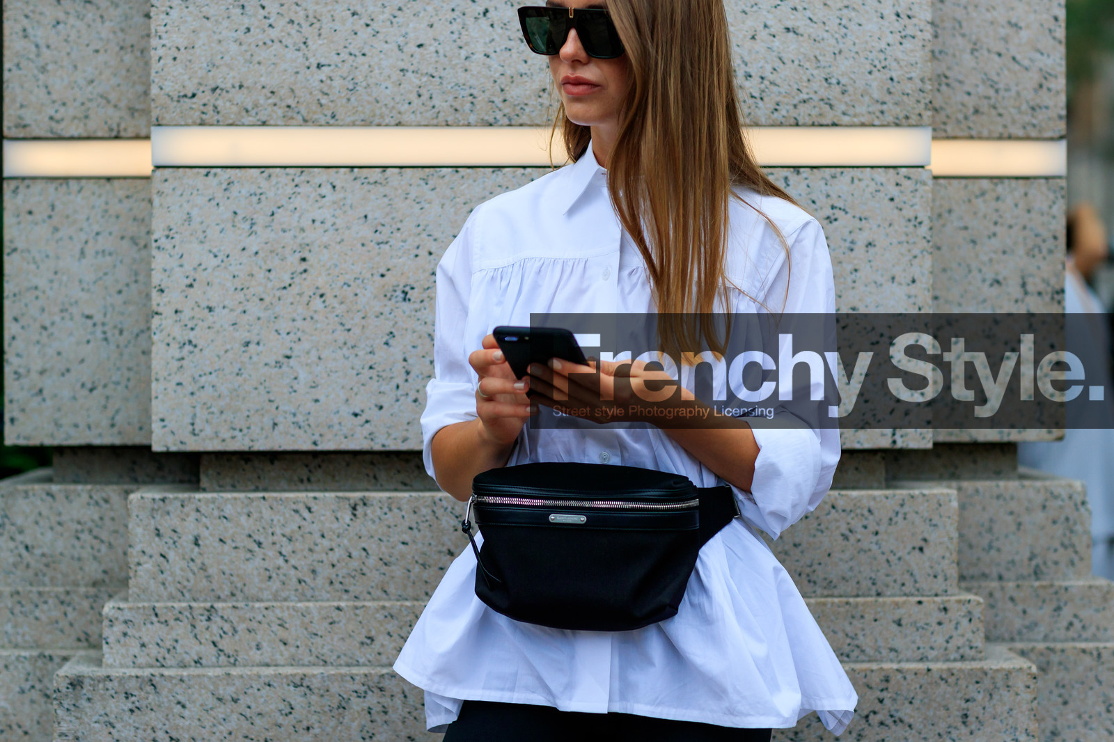 black bag, fanny pack, leather bag, saint laurent paris, sunglasses, white shirt, fashion week, frenchystyle, FW, jonathan paciullo, street style, NYFW, NEW YORK, SPRING SUMMER 2019, SS 19, atmosphere details, horizontal, detail