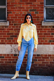 beige boots, blue denim, denim pants, jeans, leather shoes, sunglasses, trousers, yellow shirt, fashion week, frenchystyle, FW, jonathan paciullo, street style, NYFW, NEW YORK, SPRING SUMMER 2019, SS 19, vertical, full length