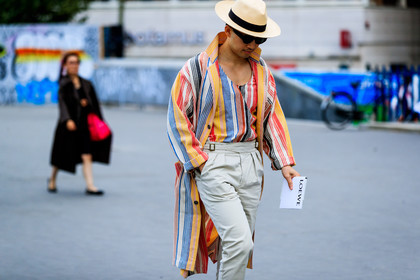 street style, jonathan paciullo, FW, frenchystyle, fashion week, PFW, PARIS, SPRING SUMMER 2019, SS 19, horizontal, atmosphere details, detail