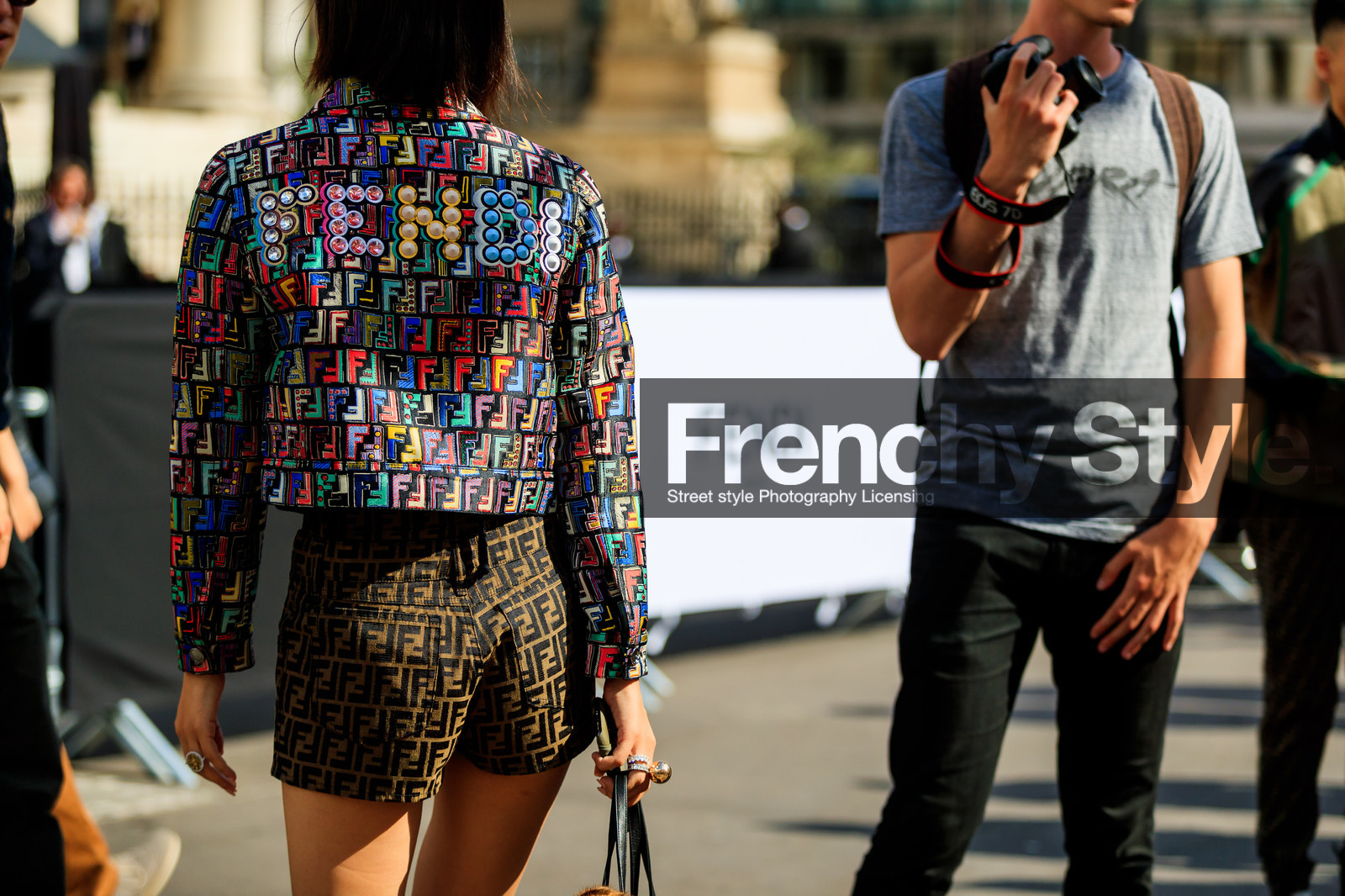 brown shorts, fendi, graphic bag, graphic jacket, graphic shorts, leather bag, monogram, multicolor jacket, printed bag, printed jacket, printed shorts, PFW, fashion week, frenchystyle, FW, jonathan paciullo, street style, PARIS, horizontal, atmosphere details, detail, AUTUMN WINTER 2018-2019, FALL WINTER 2018-2019, FW 18-19