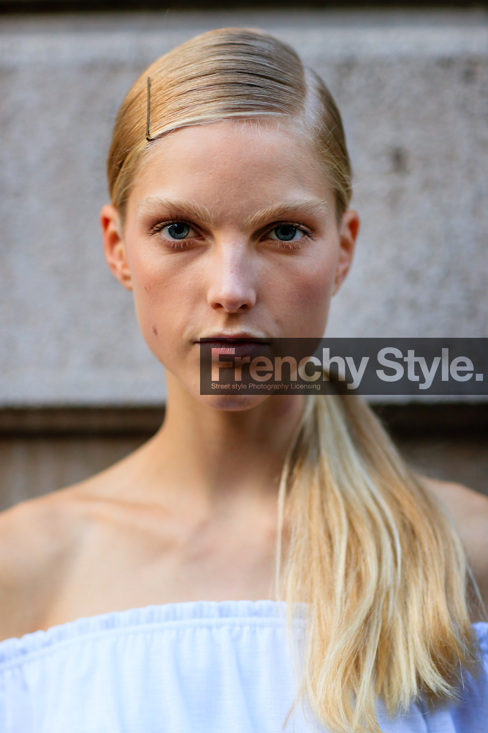 atmosphere details, detail, fashion week, frenchystyle, FW, jonathan paciullo, Kirin Dejonckheere, MFW, MILAN, model, natural, off the shoulder, skincare, SPRING SUMMER 2017, SS 17, street style, vertical, white top