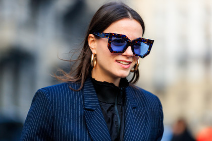 atmosphere details, AUTUMN WINTER 2017-2018, AW 17-18, black jacket, black top, blazer, detail, earrings, FALL WINTER 2017-2018, fashion week, frenchystyle, FW, FW 17-18, graphic jacket, horizontal, jonathan paciullo, MFW, MILAN, printed jacket, street style, striped jacket, sunglasses, tone on tone, total look black, zina charkoplia