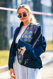 black bag, black jacket, blazer, embroideries, glitter, graphic jacket, leather bag, nina suess, printed jacket, see through, sequined jacket, sunglasses, white dress, MILAN, MFW, fashion week, frenchystyle, FW, jonathan paciullo, street style, AUTUMN WINTER 2019-2020, AW 19-20, FALL WINTER 2019-2020, FW 19-20, vertical, atmosphere details, detail