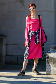 black shirt, black sneakers, checked, leather shoes, model, pink dress, plaid, sunglasses, tied up shirt, vans, PARIS, PFW, street style, jonathan paciullo, FW, frenchystyle, fashion week, AUTUMN WINTER 2019-2020, AW 19-20, FALL WINTER 2019-2020, FW 19-20, vertical, full length