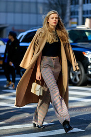 victoria lee, beige coat, light beige leather bag, animal skin bag, hand bag, checked pants, red pants, navy blue pants, flare pants, black pullover, cropped pullover, cropped top, black leather boots, high heels boots, laced boots, fashion week, frenchystyle, FW, jonathan paciullo, street style, FALL WINTER 2020-2021, AUTUMN WINTER 2020-2021, FW 20-21, vertical, full length, NYFW, NEW YORK