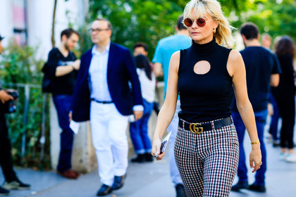 atmosphere details, black top, checked pants, detail, fashion week, frenchystyle, FW, gingham, gucci, horizontal, jonathan paciullo, pandora sykes, PARIS, PFW, plaid, SPRING SUMMER 2017, SS 17, street style, sunglasses, trousers