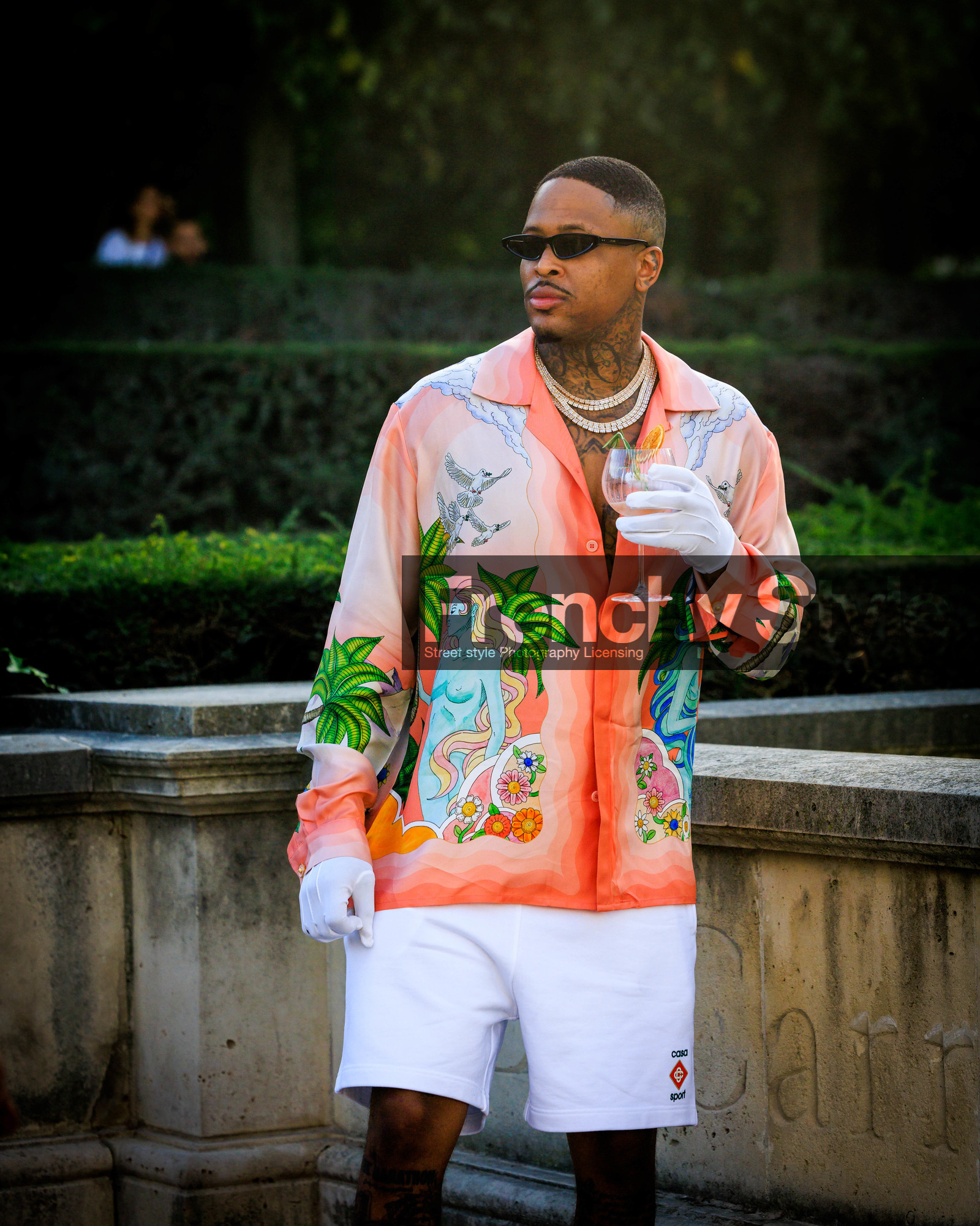 PARIS, PFW, fashion week, frenchystyle, FW, jonathan paciullo, street style, SPRING SUMMER 2024, SS 24, vertical, atmosphere details, detail