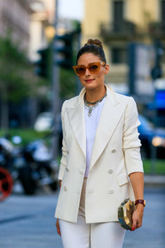 olivia palermo, white total look, white jacket, white pants, white top, tight pants, cropped pants, brown scale sunglasses, bun, strassed necklace, golden clutch, fashion week, frenchystyle, FW, jonathan paciullo, street style, MFW, MILAN, SPRING SUMMER 2020, SS 20