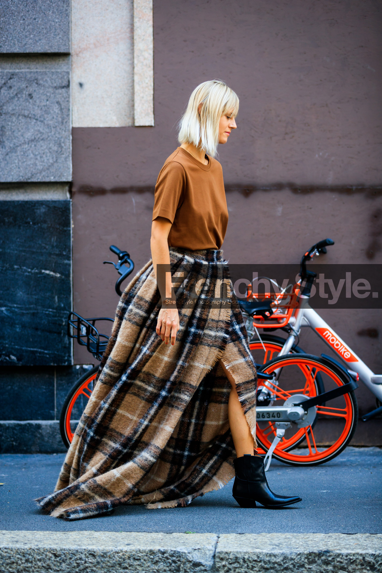 black shoes, brown skirt, brown t shirt, checked, cowboy boots, graphic skirt, leather shoes, linda tol, plaid, printed skirt, tartan, street style, jonathan paciullo, FW, frenchystyle, fashion week, MFW, MILAN, SPRING SUMMER 2019, SS 19, vertical, full length