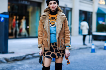 animal print, atmosphere details, AUTUMN WINTER 2016-2017, AW 16-17, beige fur, beige jacket, beret, black bag, black boots, black hat, brown fur, brown jacket, brown skirt, camel jacket, chiara ferragni, detail, fashion week, frenchystyle, fur collar, fur jacket, fur perfecto, FW, FW 16-17, hermès, high boots, high heels, horizontal, jonathan paciullo, kelly bag, kenzo, leather bag, mini bag, mini skirt, NEW YORK, NYFW, printed sweater, sheep fur, street style, suede jacket, suede shoes, sunglasses, woman, yellow sweater