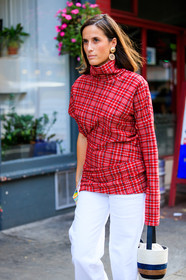 checked, earrings, graphic bag, graphic shirt, leather bag, plaid, printed bag, printed shirt, red shirt, trousers, white bag, white pants, fashion week, frenchystyle, FW, jonathan paciullo, street style, LFW, LONDON, SPRING SUMMER 2019, SS 19, vertical, detail, atmosphere details