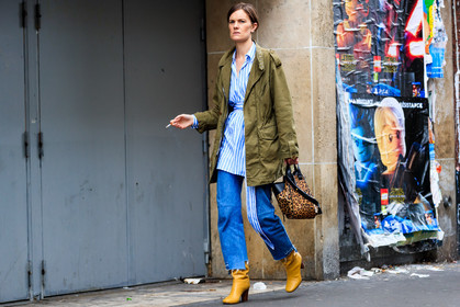 animal print, atmosphere details, AUTUMN WINTER 2016-2017, AW 16-17, blue denim, blue shirt, denim pants, FALL WINTER 2016-2017, fashion week, frenchystyle, full length, FW, FW 16-17, graphic shirt, green jacket, HAUTE COUTURE, high boots, high heels, horizontal, jeans, jo ellison, jonathan paciullo, kaki jacket, leather boots, leopard print, MENSWEAR, PARIS, parka, PFW, printed bag, printed shirt, ripped pants, street style, striped shirt, trousers, vêtements, yellow boots
