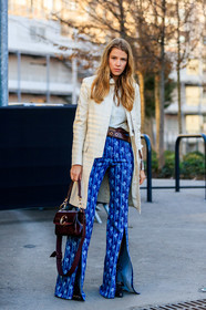 animal print, black shoes, blue denim, brown bag, brown belt, chloé, denim pants, graphic pants, jeans, leather bag, leather belt, leather shoes, monica ainley, printed pants, trousers, white coat, wide pants, PARIS, PFW, street style, jonathan paciullo, FW, frenchystyle, fashion week, AUTUMN WINTER 2019-2020, AW 19-20, FALL WINTER 2019-2020, FW 19-20, vertical, full length