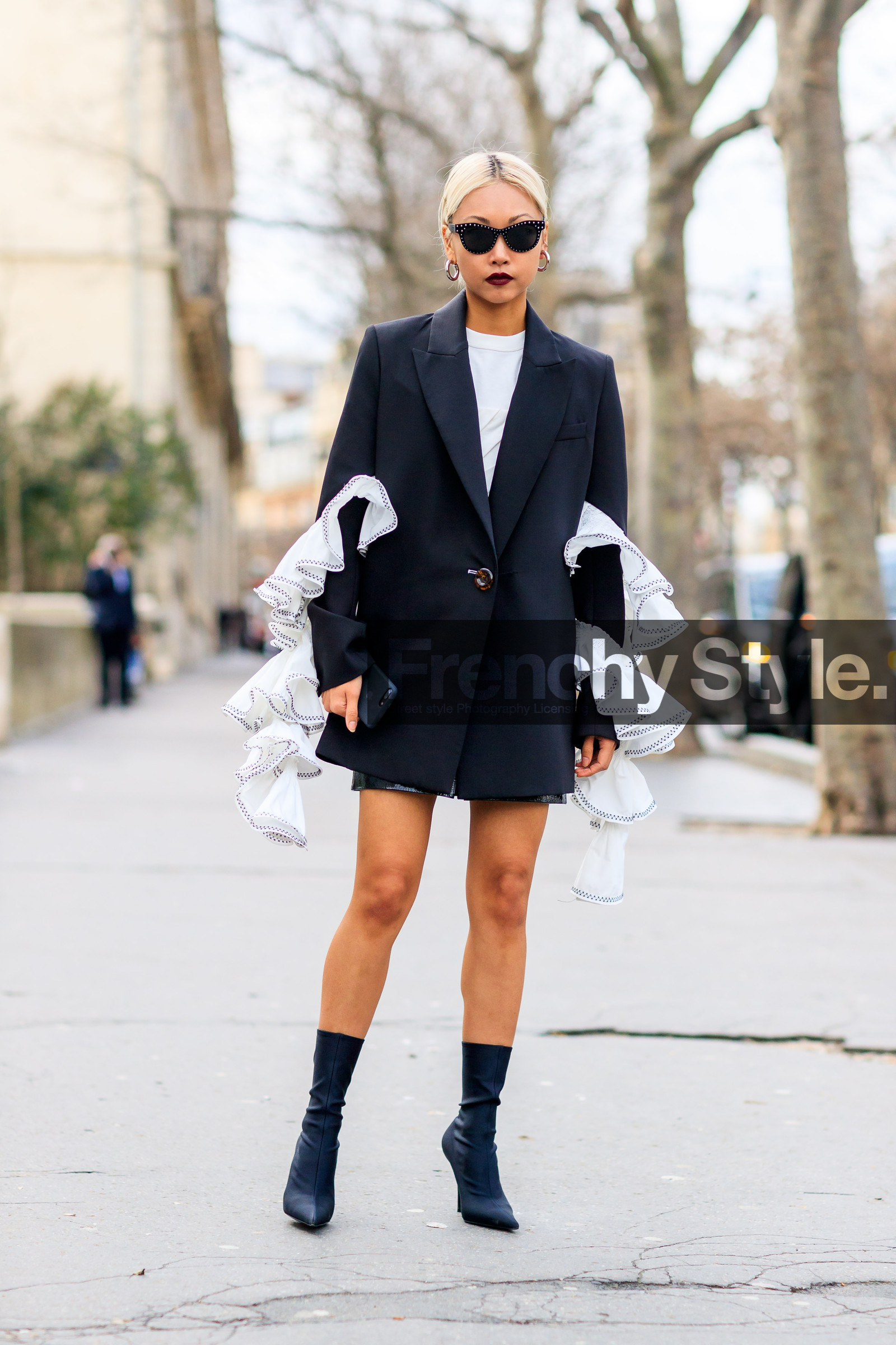 AUTUMN WINTER 2017-2018, AW 17-18, black jacket, black shoes, blazer, FALL WINTER 2017-2018, fashion week, frenchystyle, full length, FW, FW 17-18, high heels, jonathan paciullo, leather shoes, PARIS, PFW, red lips, ruffles, street style, sunglasses, vanessa hong, vertical, white t shirt