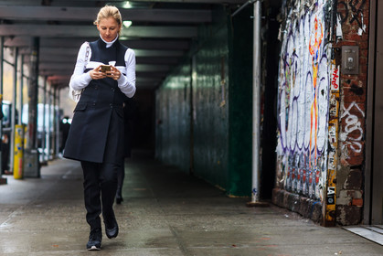 atmosphere details, AUTUMN WINTER 2016-2017, AW 16-17, black jacket, black pants, black sneakers, detail, Elizabeth von Guttman, fashion week, frenchystyle, FW, FW 16-17, horizontal, iphone, jonathan paciullo, NEW YORK, NYFW, sleeveless, street style, trousers, turtleneck sweater, white sweater, woman