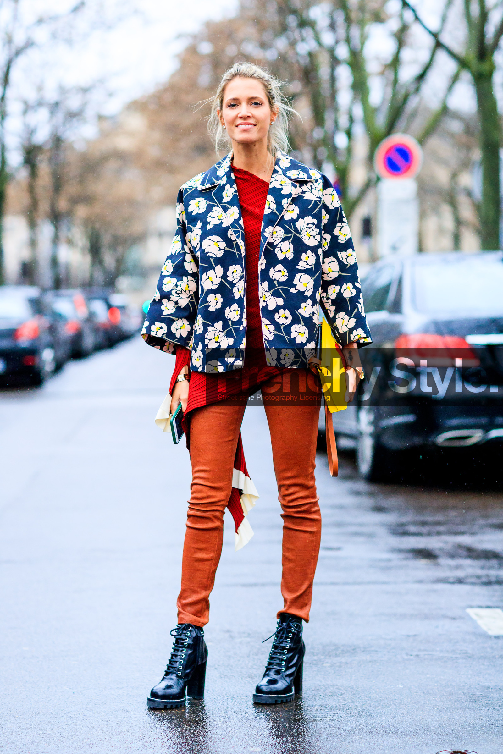 AUTUMN WINTER 2017-2018, AW 17-18, black boots, black shoes, FALL WINTER 2017-2018, fashion week, floral, flower, frenchystyle, full length, FW, FW 17-18, helena bordon, high heels, jonathan paciullo, leather bag, leather shoes, louis vuitton, orange pants, orange sweater, PARIS, PFW, printed jacket, street style, trousers, vertical, yellow bag