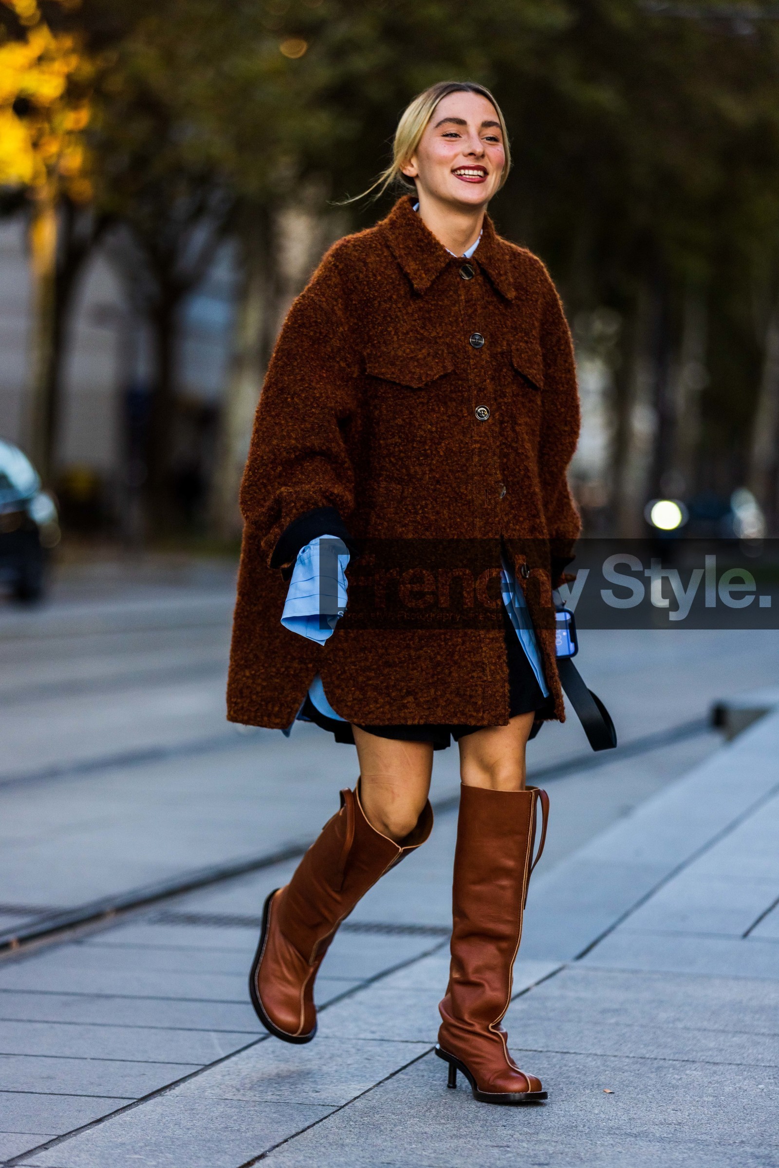 acne studios shoes, boots, brown boots, brown coat, coat, wool coat, street style, jonathan paciullo, FW, frenchystyle, fashion week, PFW, PARIS, SPRING SUMMER 2022, SS 22, vertical, full length
