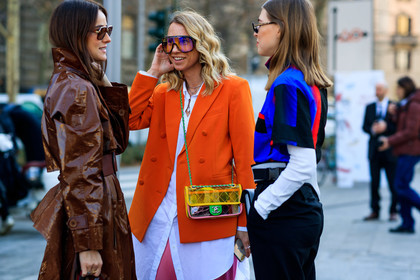 black pants, blazer, blue top, brown coat, chanel handbag, graphic bag, leather bag, leather coat, orange jacket, pink bag, printed bag, sunglasses, transparent bag, trench coat, trousers, white shirt, yellow bag, MILAN, MFW, fashion week, frenchystyle, FW, jonathan paciullo, street style, AUTUMN WINTER 2019-2020, AW 19-20, FALL WINTER 2019-2020, FW 19-20, atmosphere details, detail, horizontal