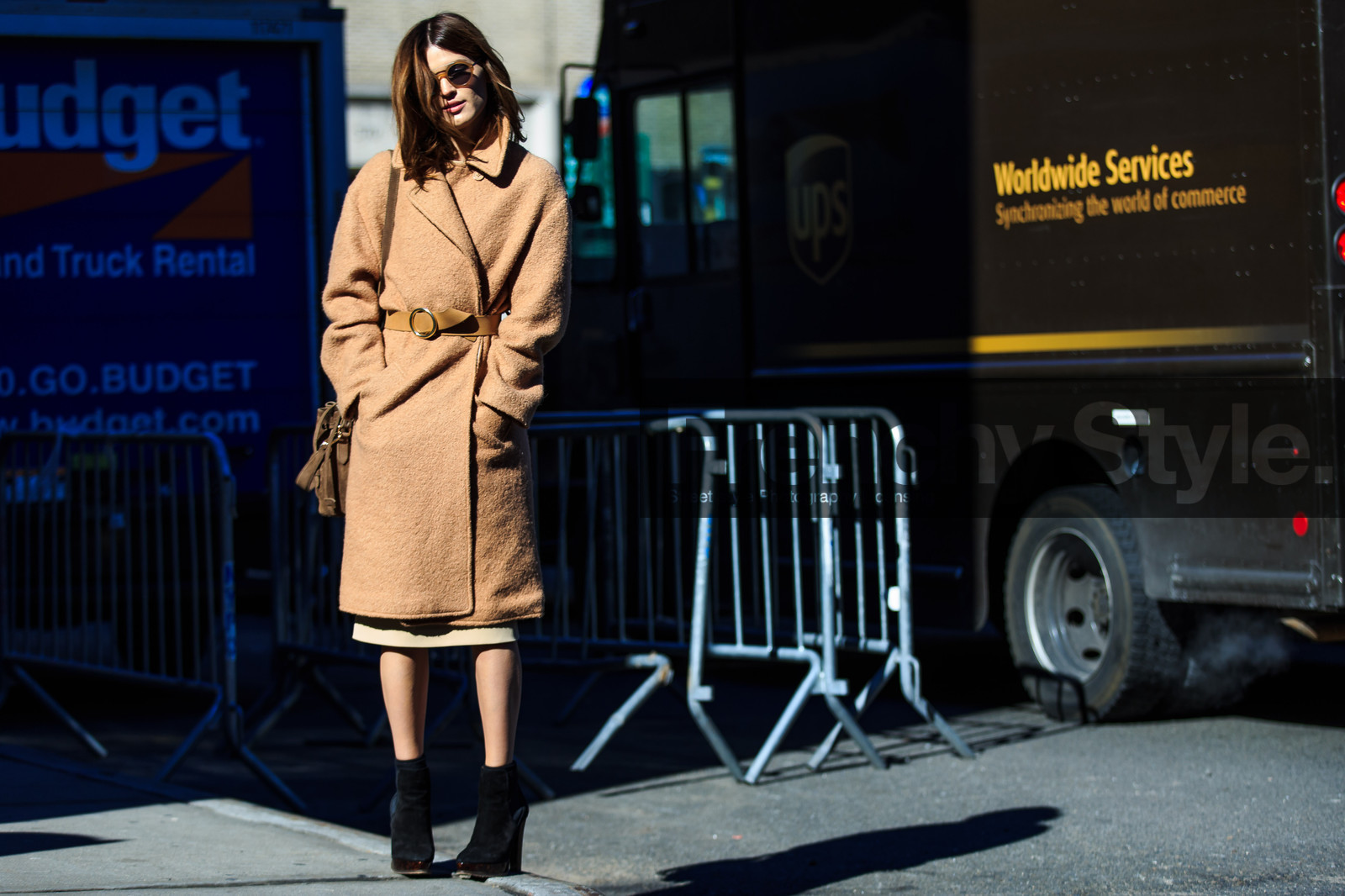 atmosphere details, AUTUMN WINTER 2016-2017, AW 16-17, belted coat, black boots, brown bag, brown belt, camel coat, fashion week, frenchystyle, full length, FW, FW 16-17, hanneli mustaparta, high heels, horizontal, jonathan paciullo, leather bag, leather belt, NEW YORK, NYFW, street style, suede bag, suede shoes, woman
