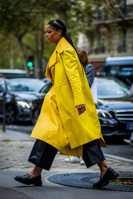 black loafers, black mocassins, black pants, coat, color, leather loafers, leather mocassins, leather pants, loafers, mocassins, yellow coat, street style, jonathan paciullo, FW, frenchystyle, fashion week, PFW, PARIS, SPRING SUMMER 2022, SS 22, vertical, full length