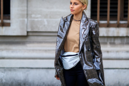 acne studios, atmosphere details, beige top, black pants, caro daur, checked jacket, céline, detail, fanny pack, fashion week, frenchystyle, FW, graphic jacket, horizontal, jonathan paciullo, leather bag, LFW, LONDON, plaid, printed jacket, raincoat, SPRING SUMMER 2018, SS 18, stir pants, street style, tartan, trousers, white bag