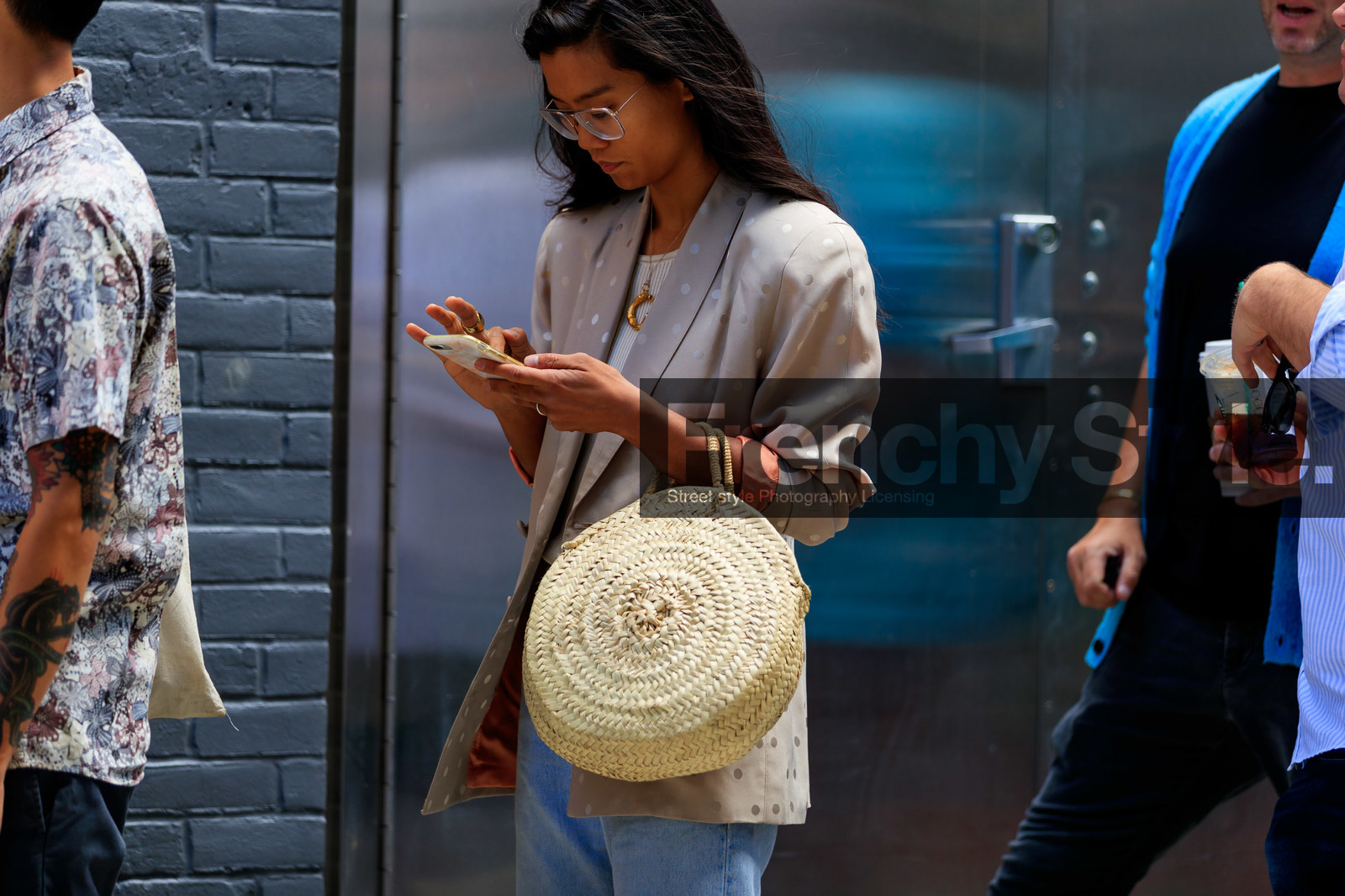 blue denim, denim pants, grey jacket, jeans, leather bag, necklace, polka dot, straw bag, sunglasses, trousers, white tank top, fashion week, frenchystyle, FW, jonathan paciullo, street style, NEW YORK, NYFW, SPRING SUMMER 2020, SS 20, horizontal, atmosphere details, detail