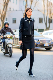 AUTUMN WINTER 2017-2018, AW 17-18, black and white shoes, black jacket, black skirt, FALL WINTER 2017-2018, fashion week, frenchystyle, full length, FW, FW 17-18, graphic jacket, high heels, jonathan paciullo, leather shoes, MFW, MILAN, printed jacket, street style, tights, tone on tone, vertical