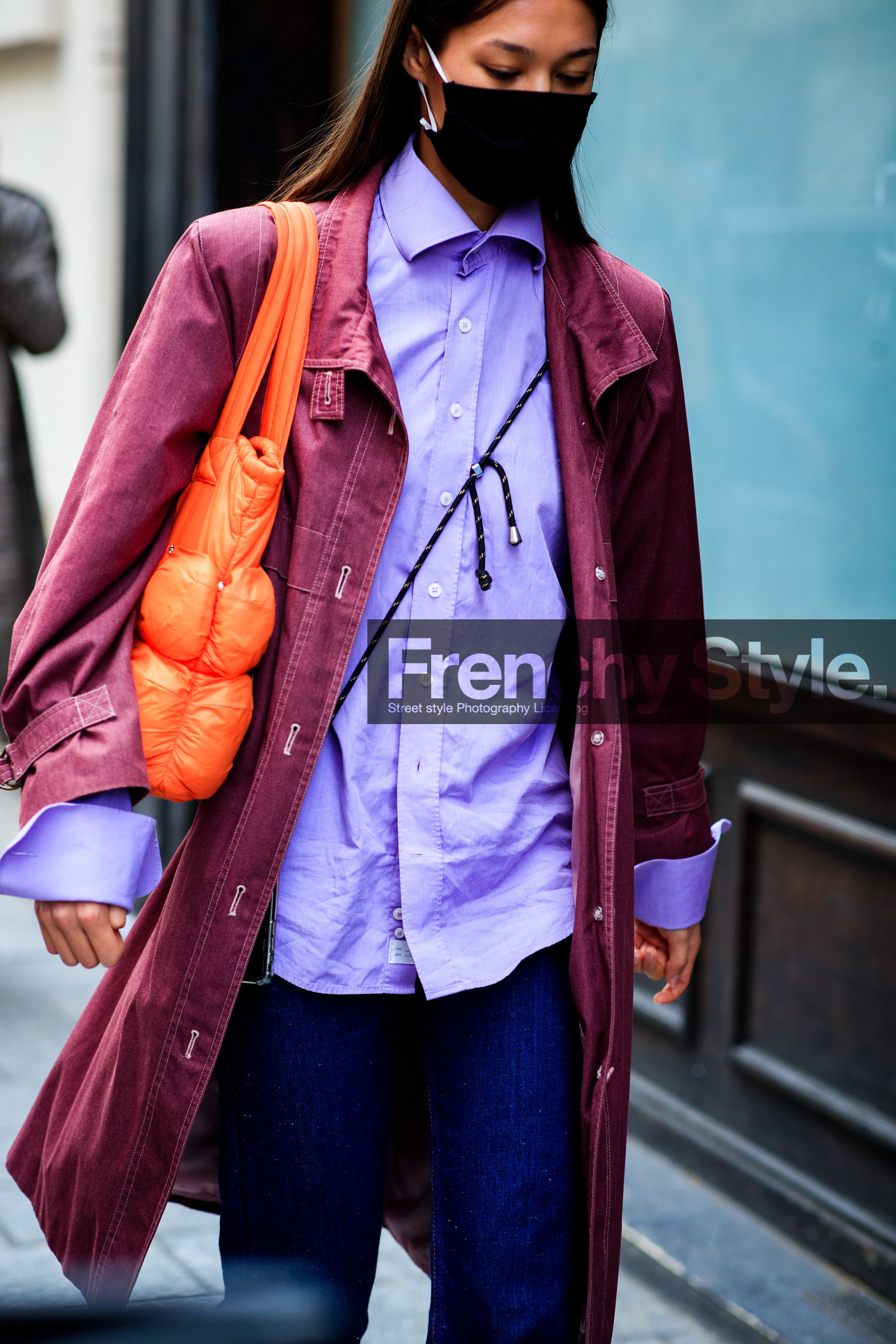 burgundy jacket, burgundy shirt, lilac shirt, purple shirt, orange bag, shoulder bag, quilted bag, covid face mask, fashion week, frenchystyle, FW, jonathan paciullo, street style, PFW, PARIS, SPRING SUMMER 2021, SS 21, vertical, atmosphere details, detail, model