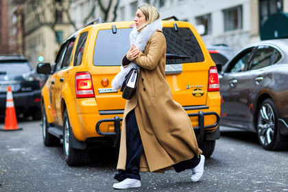 atmosphere details, AUTUMN WINTER 2016-2017, AW 16-17, beige coat, detail, fashion week, frenchystyle, fur scarf, FW, FW 16-17, grey fur, grey scarf, horizontal, jonathan paciullo, leather sneakers, long coat, navy pants, NEW YORK, nike, NYFW, silk pants, street style, trousers, white sneakers, wide pants, woman