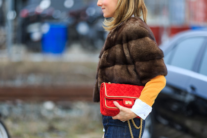 atmosphere details, AUTUMN WINTER 2016-2017, AW 16-17, brown fur, brown jacket, chanel, detail, FALL WINTER 2016-2017, fashion week, frenchystyle, fur jacket, FW, FW 16-17, horizontal, jonathan paciullo, LFW, LONDON, MENSWEAR, red bag, street style, yellow sweater