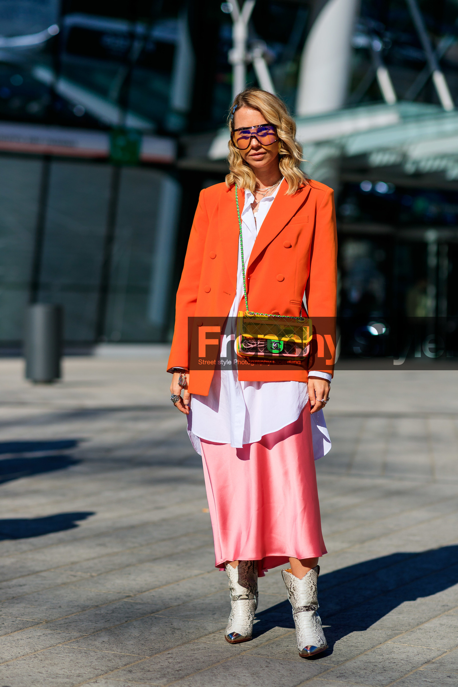 animal print, beige boots, leather shoes, pink skirt, snake print, blazer, chanel handbag, graphic bag, leather bag, orange jacket, pink bag, printed bag, sunglasses, transparent bag, white shirt, yellow bag, MILAN, MFW, fashion week, frenchystyle, FW, jonathan paciullo, street style, AUTUMN WINTER 2019-2020, AW 19-20, FALL WINTER 2019-2020, FW 19-20, vertical, full length