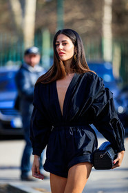 black bag, black romper, earrings, leather bag, tone on tone, total look black, gilda ambrosio, MILAN, MFW, fashion week, frenchystyle, FW, jonathan paciullo, street style, AUTUMN WINTER 2019-2020, AW 19-20, FALL WINTER 2019-2020, FW 19-20, vertical, atmosphere details, detail