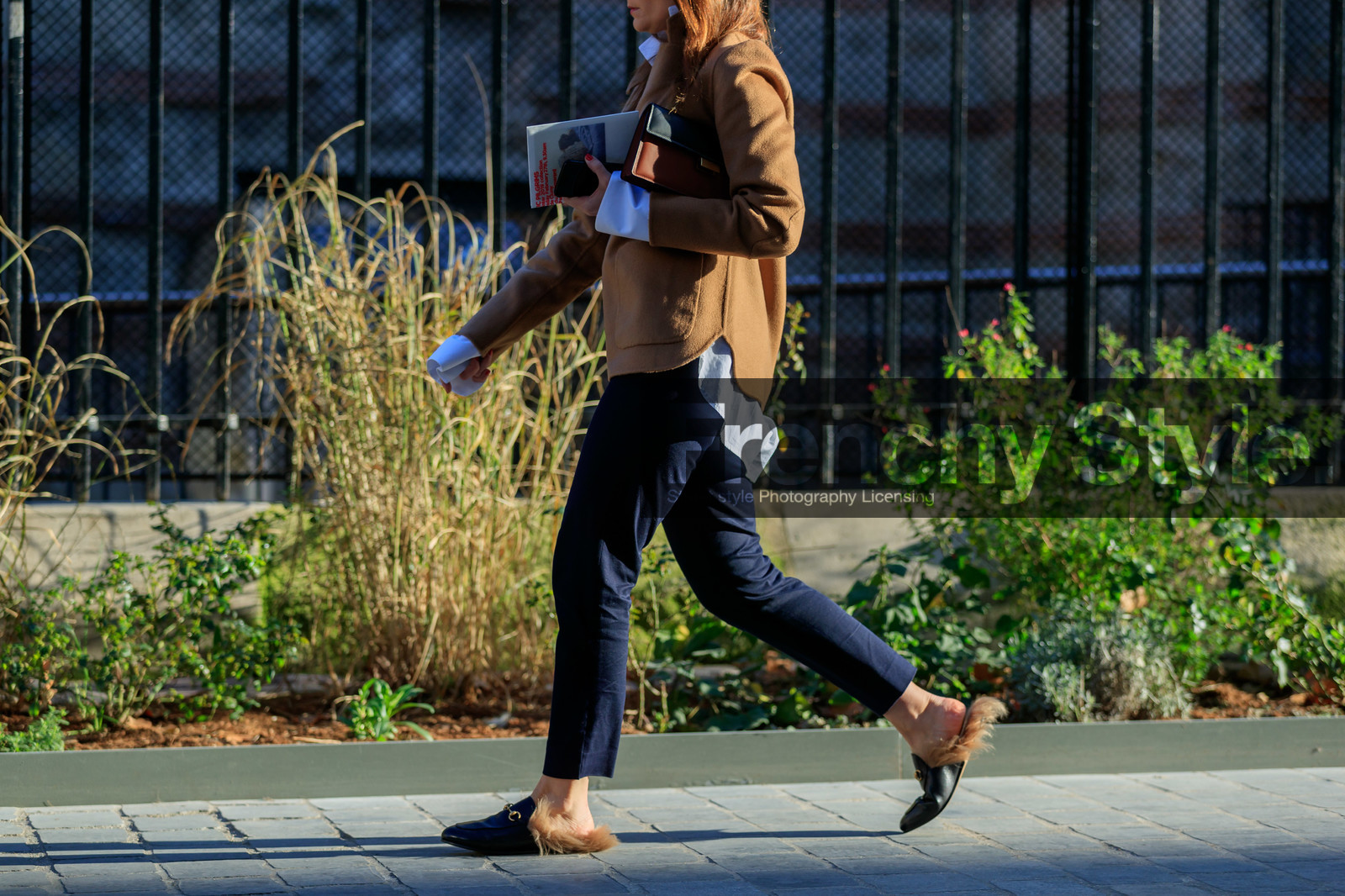 black bag, camel shirt, fur shoes, gucci, leather bag, leather shoes, navy pants, trousers, PARIS, PFW, street style, jonathan paciullo, FW, frenchystyle, fashion week, AUTUMN WINTER 2019-2020, AW 19-20, FALL WINTER 2019-2020, FW 19-20, horizontal, atmosphere details, detail