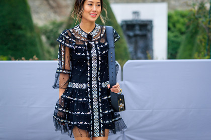 aimee song, atmosphere details, AUTUMN WINTER 2017-2018, AW 17-18, black bag, black dress, christian dior, detail, embroidered dress, embroideries, FALL WINTER 2017-2018, fashion week, frenchystyle, FW, FW 17-18, horizontal, jonathan paciullo, PARIS, PFW, sequined dress, street style