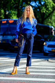 blue knit, blue pants, blue sweater, emili sindlev, fashion week, frenchystyle, full length, FW, high heels, jonathan paciullo, leather bag, leather shoes, multicolor bag, NEW YORK, NYFW, orange shoes, SPRING SUMMER 2018, SS 18, street style, trousers, vertical, yellow shoes