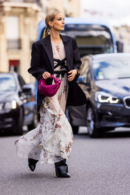 bag, black blazer, black boots, blazer, boots, bottega veneta bag, dress, floral, floral print, flower, givenchy boots, leather boots, Leonie Hanne, pink bag, printed dress, transparent dress, white dress, fashion week, frenchystyle, FW, jonathan paciullo, street style, PFW, PARIS, SPRING SUMMER 2022, SS 22, vertical, full length