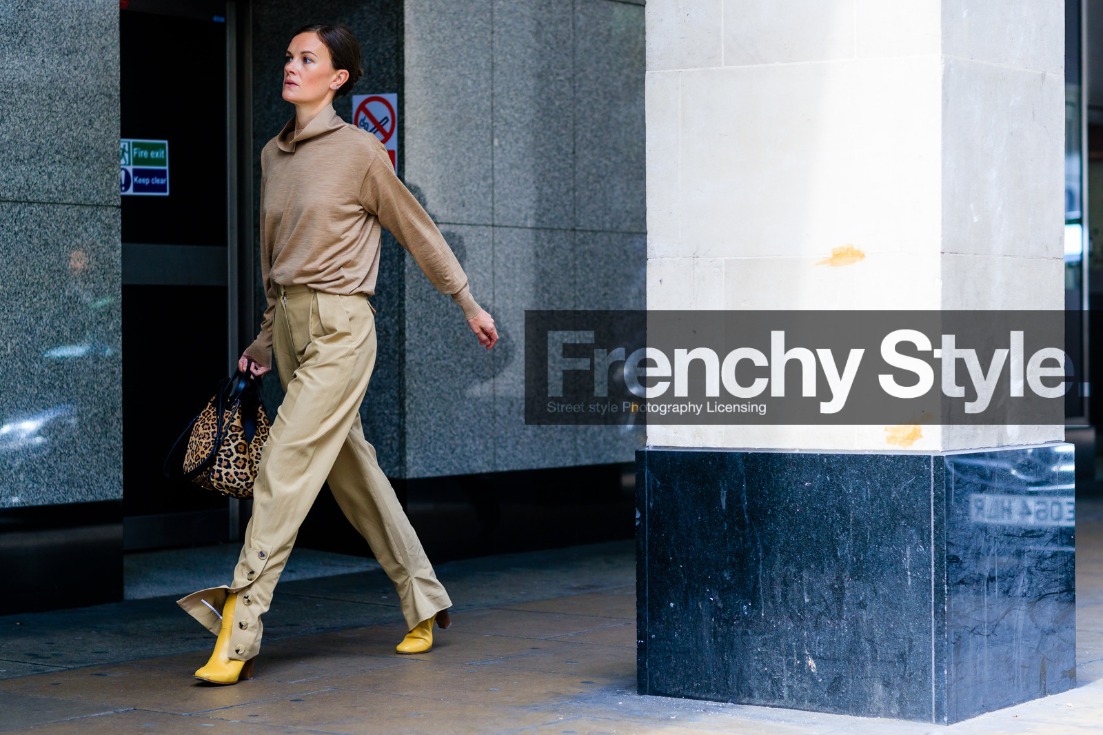 animal print, atmosphere details, beige pants, beige top, fashion week, frenchystyle, full length, FW, high heels, horizontal, jo ellison, jonathan paciullo, leather bag, leather shoes, leopard print, LFW, LONDON, printed bag, SPRING SUMMER 2017, SS 17, street style, trousers, woman, yellow boots