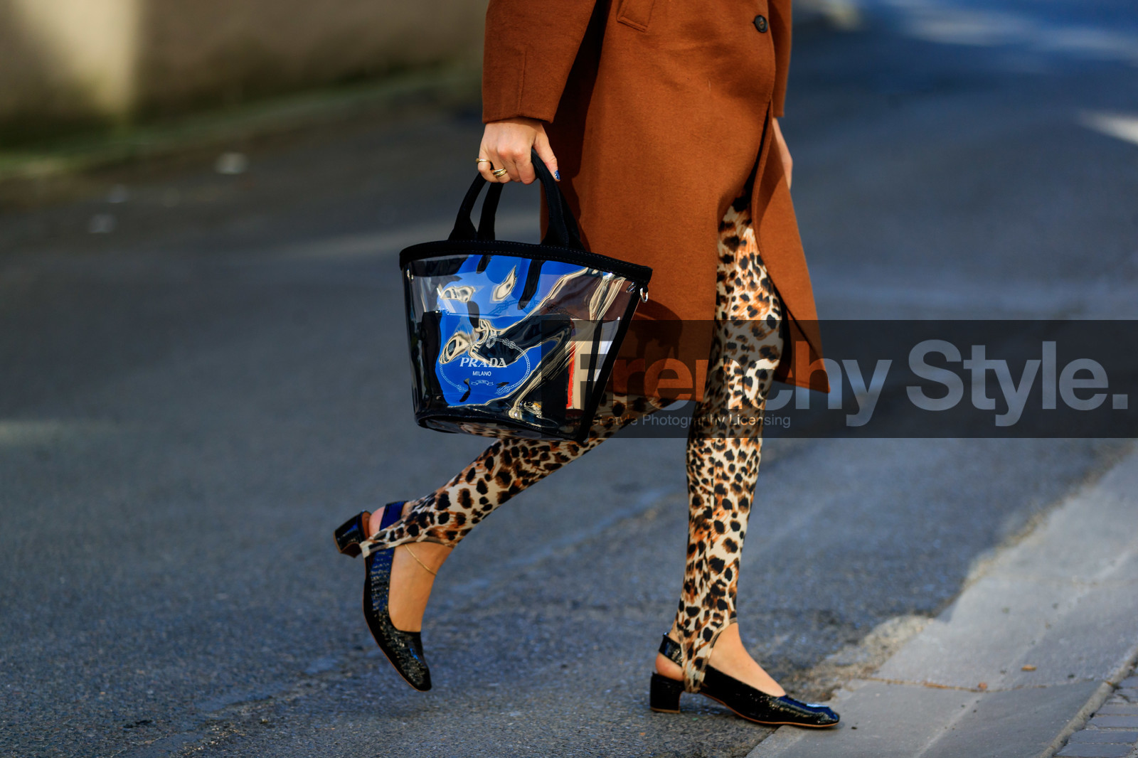 animal print, black bag, black shoes, brown coat, camille charriere, graphic pants, leather bag, leather shoes, leggings, leopard, prada, printed pants, transparent bag, trousers, fashion week, frenchystyle, FW, jonathan paciullo, street style, PFW, PARIS, AUTUMN WINTER 2019-2020, AW 19-20, FALL WINTER 2019-2020, FW 19-20, horizontal, atmosphere details, detail
