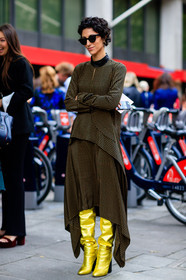 brown skirt, brown top, checked skirt, checked top, fashion week, frenchystyle, full length, FW, gingham, glitter, golden boots, golden shoes, graphic top, high boots, high heels, jonathan paciullo, leather shoes, LFW, LONDON, metallic heels, plaid, shiny boots, shiny shoes, SPRING SUMMER 2017, SS 17, street style, sunglasses, vertical, woman, yasmin sewell