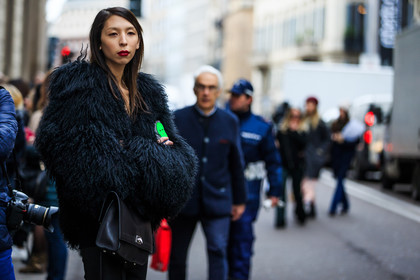 atmosphere details, AUTUMN WINTER 2016-2017, AW 16-17, black bag, black fur, black jacket, detail, FALL WINTER 2016-2017, fashion week, frenchystyle, fur jacket, FW, FW 16-17, horizontal, jonathan paciullo, leather bag, LFW, LONDON, long hair, MENSWEAR, model, red lips, street style
