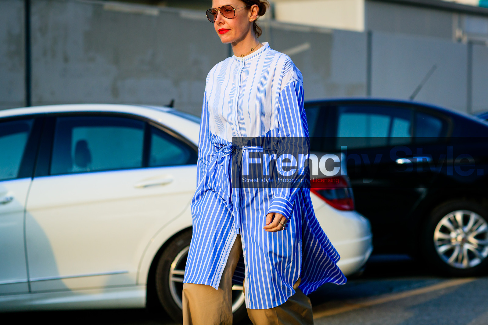 atmosphere details, beige pants, blue shirt, detail, fashion week, frenchystyle, FW, horizontal, jonathan paciullo, MFW, MILAN, SPRING SUMMER 2017, SS 17, street style, striped shirt, sunglasses, trousers