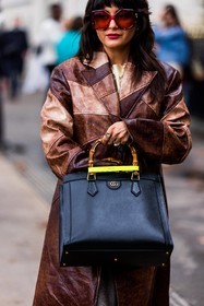 bag, black bag, brown coat, coat, gucci bag, leather bag, leather coat, long coat, Maria Bernad, oversize sunglasses, patchwork, red sunglasses, sunglasses, street style, jonathan paciullo, FW, frenchystyle, fashion week, PFW, PARIS, SPRING SUMMER 2022, SS 22, vertical, atmosphere details