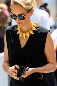 atmosphere details, black bag, black dress, detail, fashion week, frenchystyle, FW, jonathan paciullo, leather bag, MENSWEAR, necklace, PARIS, PFW, SPRING SUMMER 2018, SS 18, street style, sunglasses, vertical