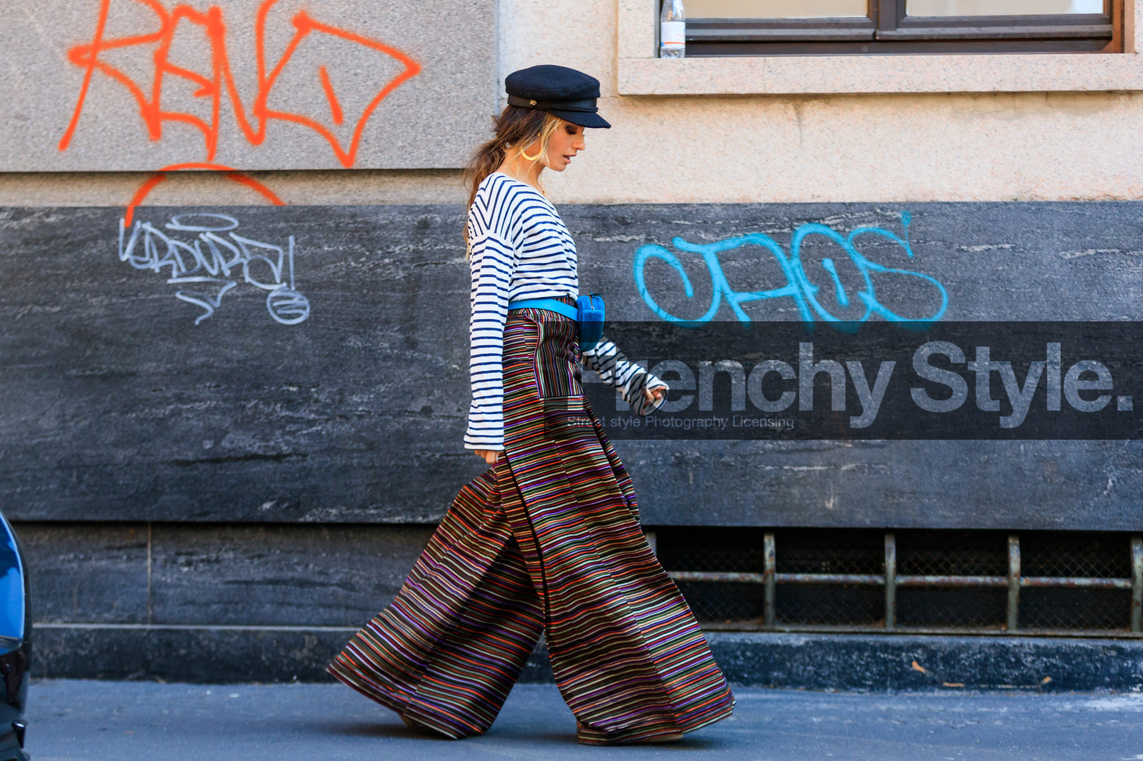 atmosphere details, black cap, blue bag, fanny pack, fashion week, frenchystyle, full length, FW, graphic pants, graphic top, gucci, horizontal, jonathan paciullo, leather bag, MFW, MILAN, multicolor pants, printed pants, printed top, SPRING SUMMER 2018, SS 18, street style, striped pants, striped top, trousers, wide pants