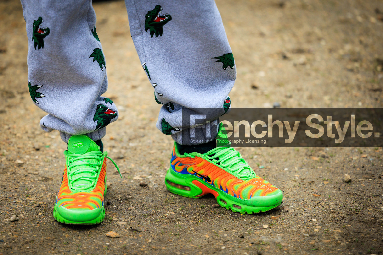 details, sporty, fluo green sneakers, nike, jogging pants, printed pants, grey pants, close up, fashion week, frenchystyle, FW, jonathan paciullo, street style, PARIS, PFW, SPRING SUMMER 2022, SS 22, atmosphere details, detail, horizontal