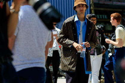 street style, jonathan paciullo, FW, frenchystyle, fashion week, PFW, PARIS, SPRING SUMMER 2019, SS 19, horizontal, atmosphere details, detail