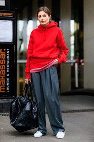AUTUMN WINTER 2017-2018, AW 17-18, black bag, FALL WINTER 2017-2018, fashion week, frenchystyle, full length, FW, FW 17-18, grey pants, hoodie, jonathan paciullo, leather bag, PARIS, PFW, red sweater, street style, trousers, vertical, white sneakers