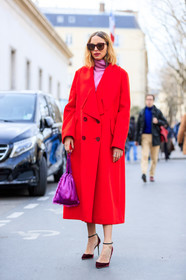 AUTUMN WINTER 2017-2018, AW 17-18, bordeaux, burgundy, candela novembre, FALL WINTER 2017-2018, fashion week, frenchystyle, full length, FW, FW 17-18, high heels, jonathan paciullo, leather bag, leather shoes, PARIS, PFW, pink bag, pink sweater, red coat, red shoes, street style, sunglasses, velvet, vertical
