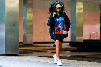 beige cap, black jacket, feathers, graphic bag, graphic jacket, gucci, hood, jan-michael quammie, leather shoes, prada, printed bag, printed jacket, rain jacket, white sneakers, street style, jonathan paciullo, FW, frenchystyle, fashion week, NYFW, NEW YORK, SPRING SUMMER 2019, SS 19, atmosphere details, horizontal, full length
