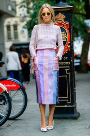 beige bag, beige shoes, fashion week, frenchystyle, full length, FW, high heels, jonathan paciullo, leather shoes, LFW, LONDON, metallic skirt, pink skirt, pink top, SPRING SUMMER 2017, SS 17, street style, sunglasses, tone on tone, total look pink, vertical, woman